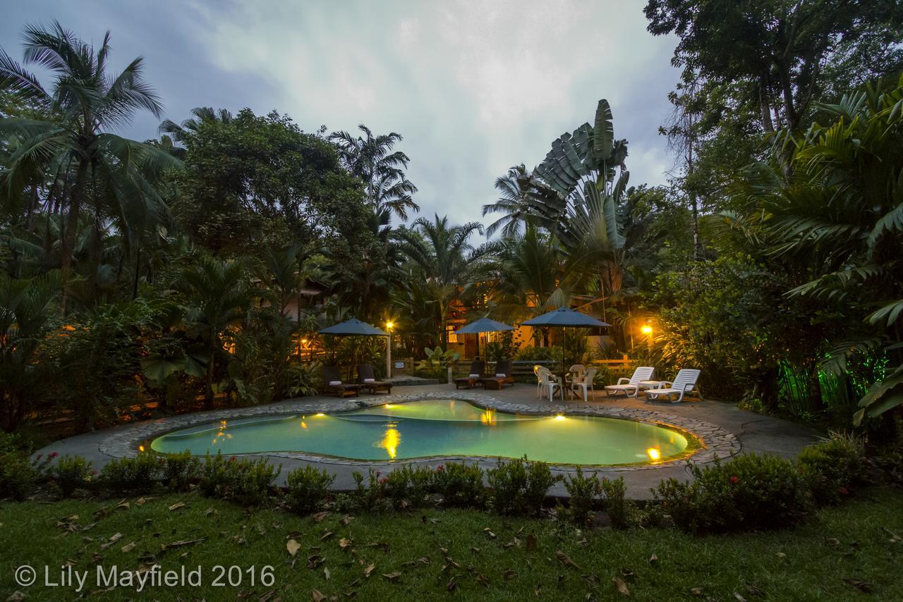 La Ponderosa Hotel ปาโวเนส ภายนอก รูปภาพ